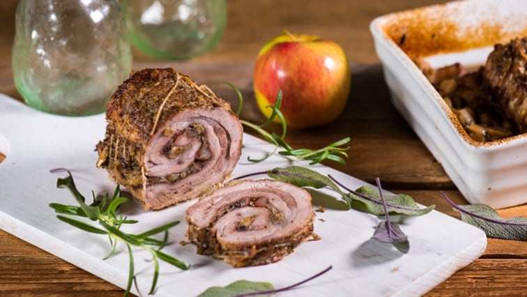 Bôčiková roláda s jablkami