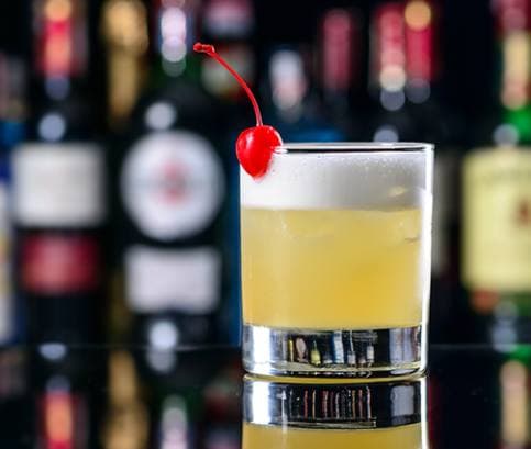 Summer whisky sour