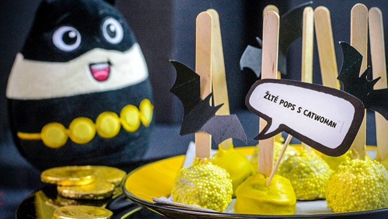 Žlté pops s Catwoman