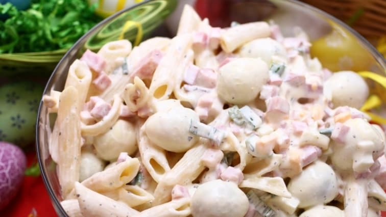 Tojásos tésztasaláta