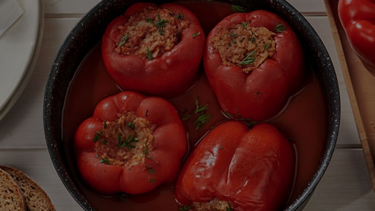 Plnená paprika s paradajkovou omáčkou