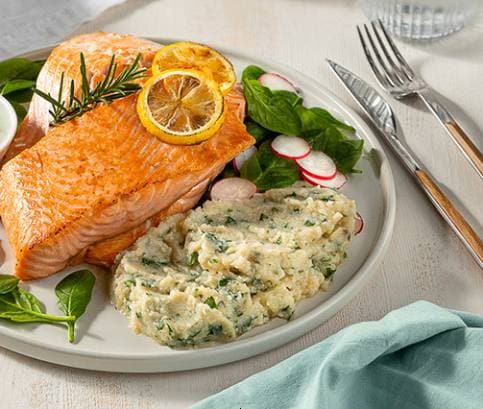 Lazacfilé retekkel, tormamártással és karfiolpürével