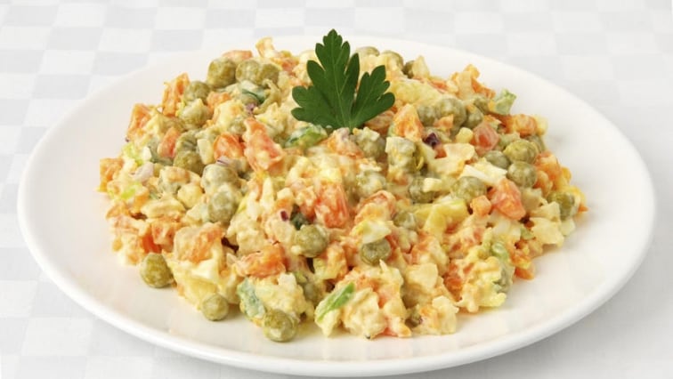 Bramborový salát s kysanou smetanou