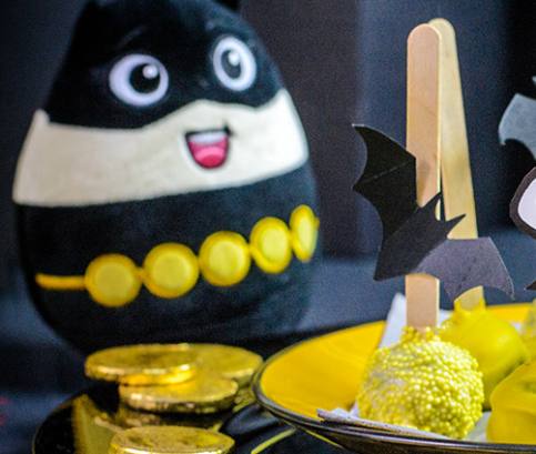 Žlté pops s Catwoman