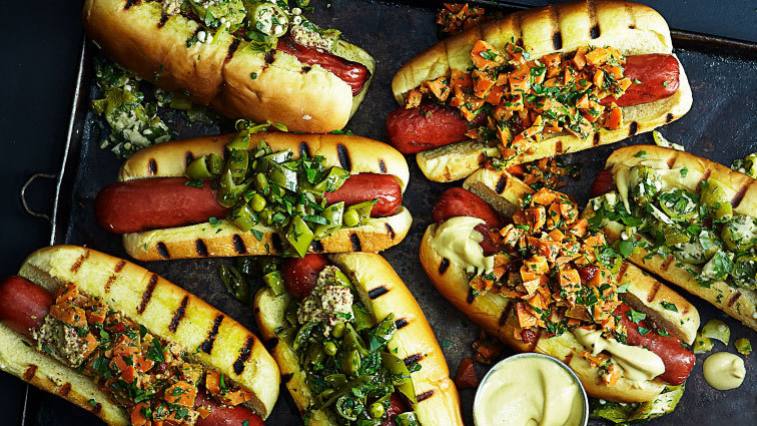 Recept na hot dog se zelím a příběh horkého psa