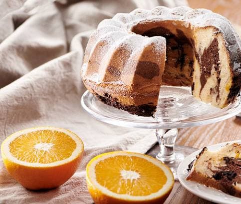 Aromatická bábovka s čokoládou a pomeranči