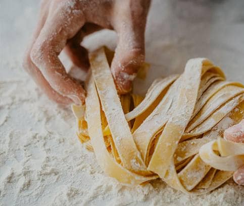 Cestoviny – slovensko-talianska dilema! Čo bolo skôr? Slovenské kolienka alebo talianske špagety?