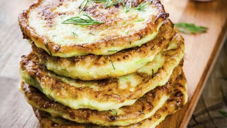 Delikátní cuketové placičky pro děti