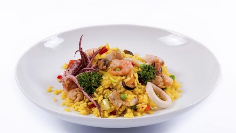 Rizoto s mořskými plody a zeleninou