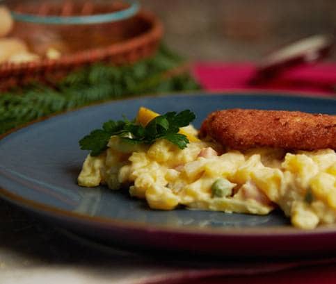 Vyprážaná ryba s majonézovým šalátom