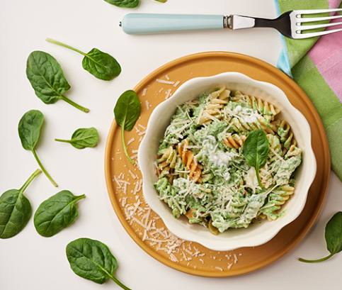 Rýchle trojfarebné cestoviny so špenátom 