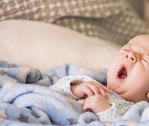 Jak řešit problémy se spánkem u dětí do jednoho roku?