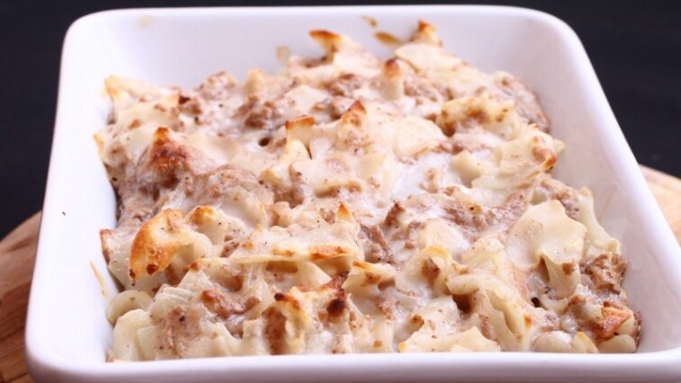 Diós rakott tészta