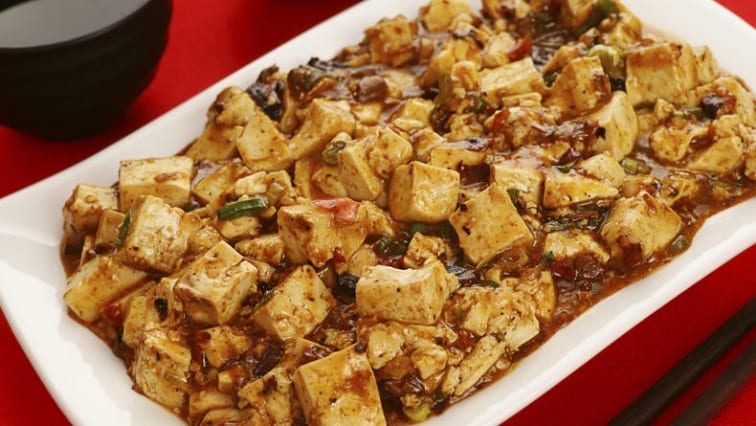 Racio chilli s uzeným tofu