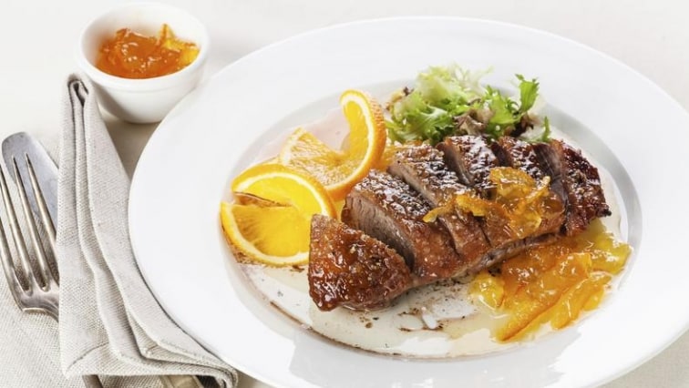 Velikonoční kachní prsa na pomerančích