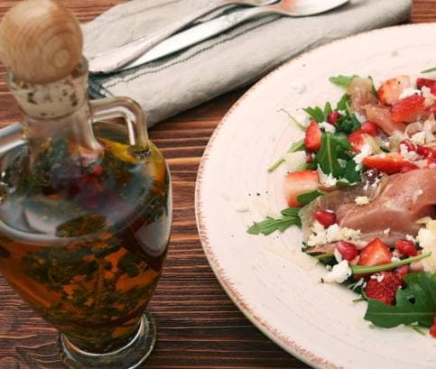 Zamilovaný salát s jahodami