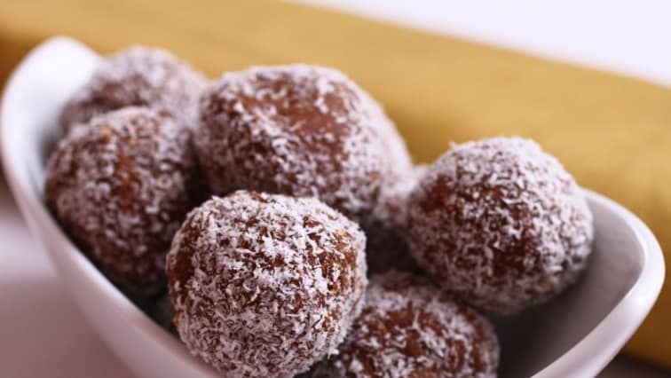 Kókuszgolyó lekvárral