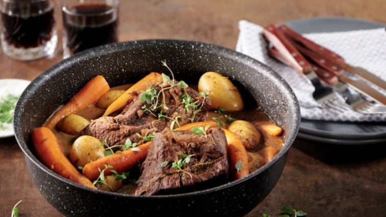 Sült tarja dijoni mustárral, répával és fűszerekkel