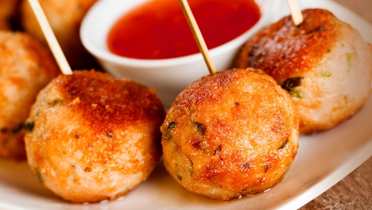 Mäsové jednohubky so sladkokyslou omáčkou