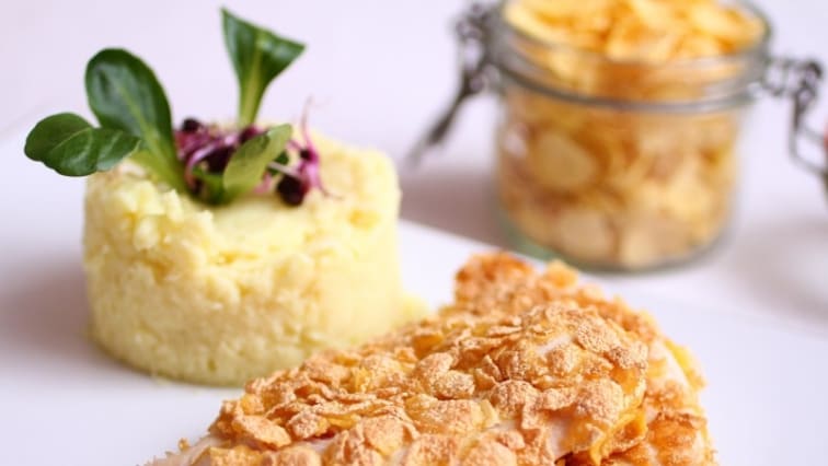 Csirkemell cornflakes bundában