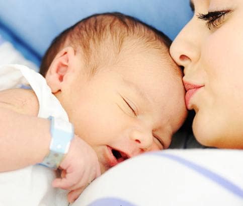 Az újszülött 5 érzéke: Minek alapján ismerik fel édesanyjukat?