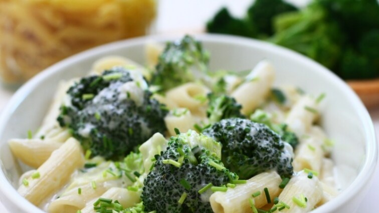 Tejszínes-brokkolis penne