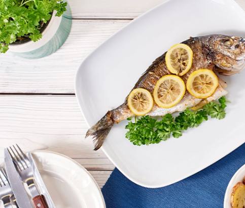 Grilovaná pražma a tymiánové brambory