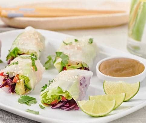 Tavaszi tekercsek tahini mártással