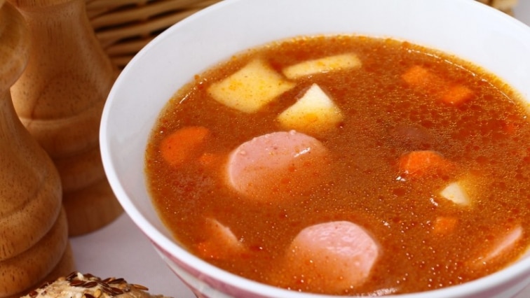 Jókai bableves virslivel