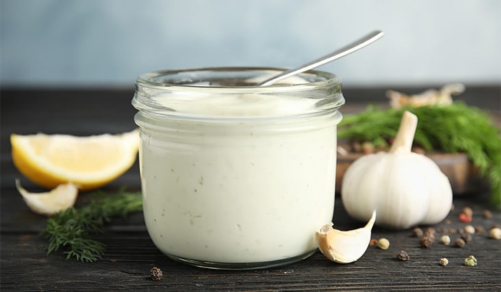 Tie najlepšie dipy (nie len) ku grilovanému mäsu 