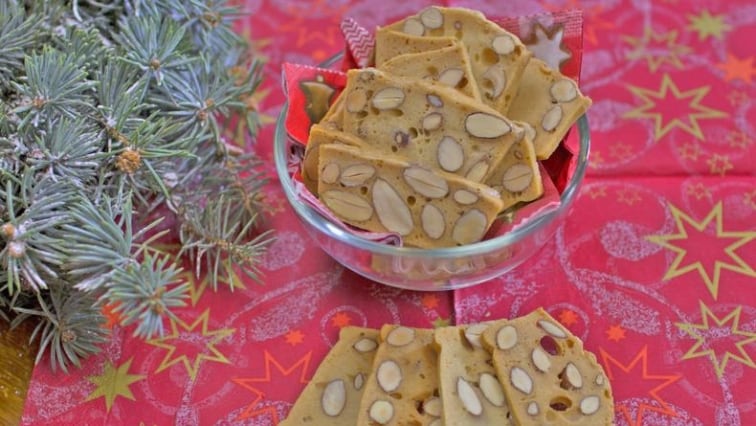 Křupavé mandlové cukroví ze 4 ingrediencí