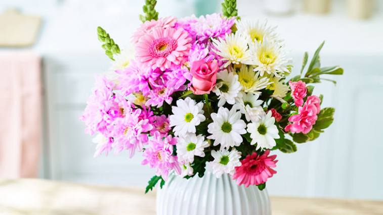 Reč kvetov: Komu darovať žlté ruže, komu biele ľalie?