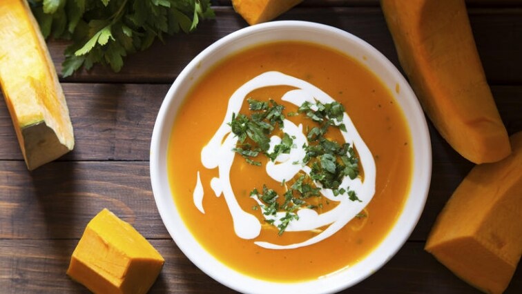 Dýňová polévka se smetanou s nízkým obsahem laktózy