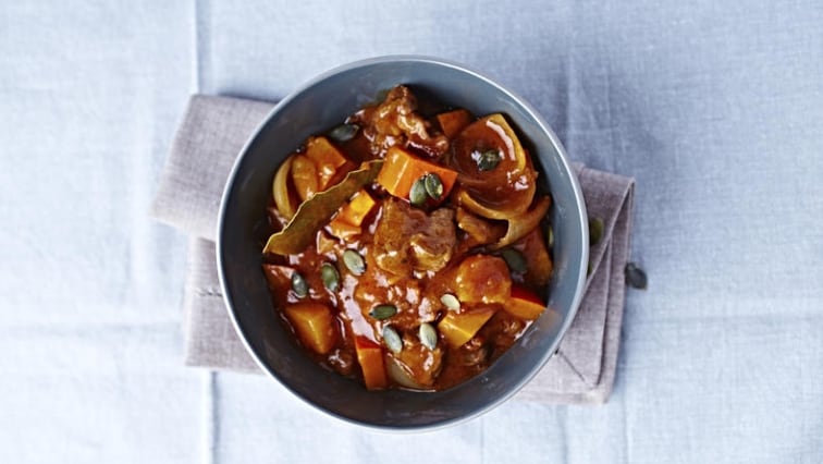 Dýňové ragú s vepřovým masem a praženými semínky