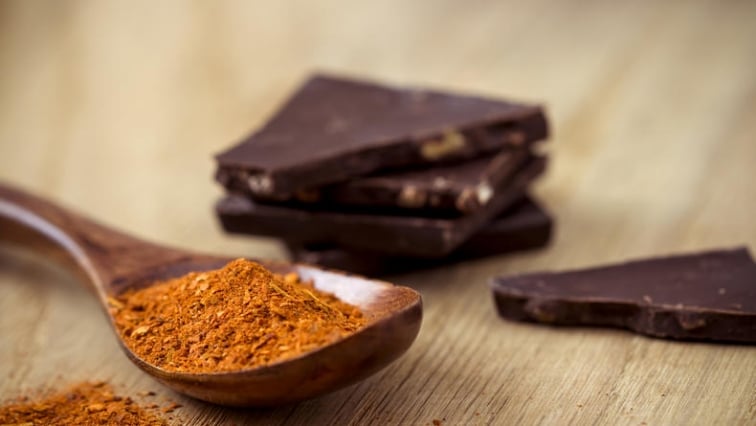 Domácí tuhá čokoláda s chilli