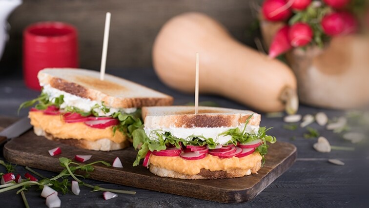 Sendvič s tekvicovou nátierkou