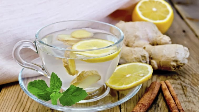 Domácí zázvorový čaj