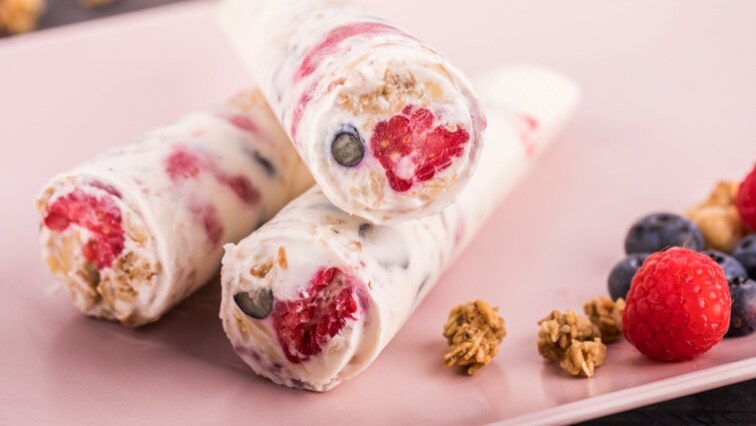 Nanuky z müsli a bobuľového ovocia