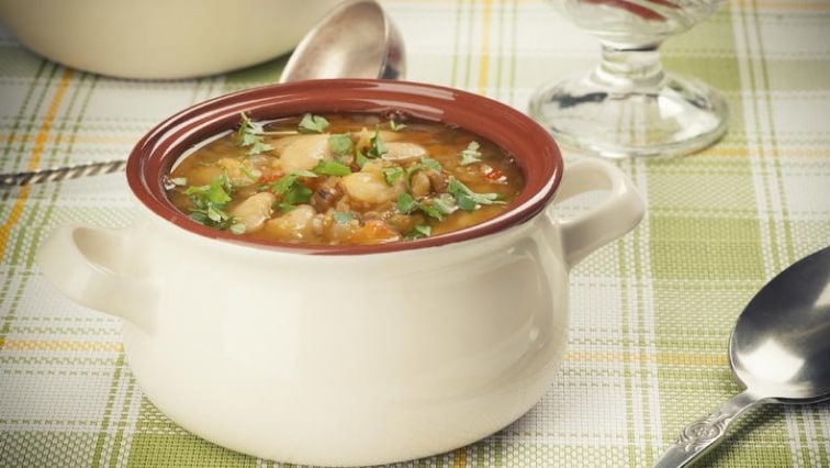 Rychlá fazolová polévka bez masa