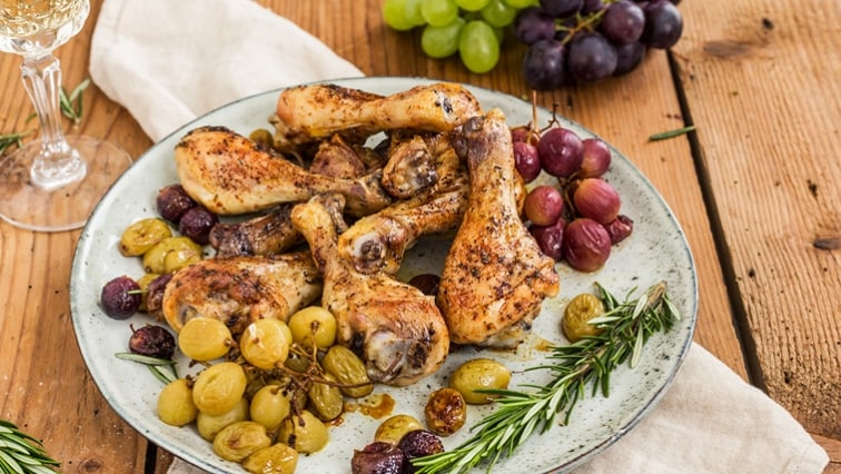 Pečené kuracie stehná s hroznom