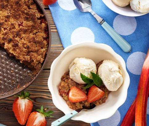 Gyors epres-rebarbarás torta