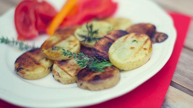 Voňavé grilované zemiaky