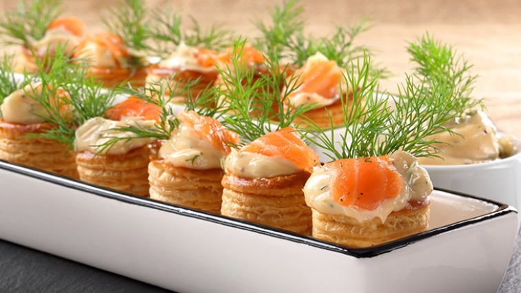 Koláčiky z lístkového cesta s údeným lososom a ricottou