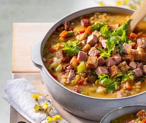 Uzená polévka s krutóny