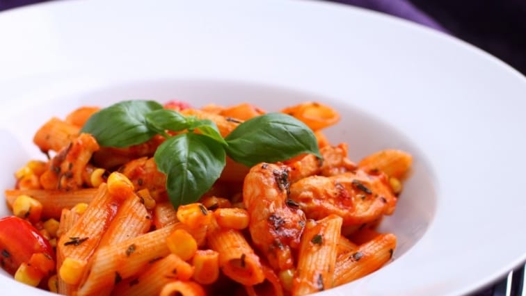 Paradicsomos-kukoricás penne