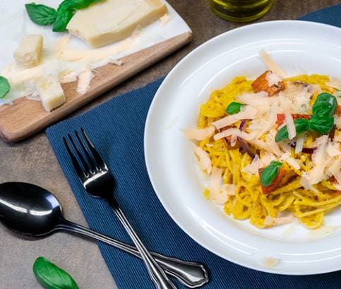 Špagety s krémovou omáčkou z pečené zeleniny