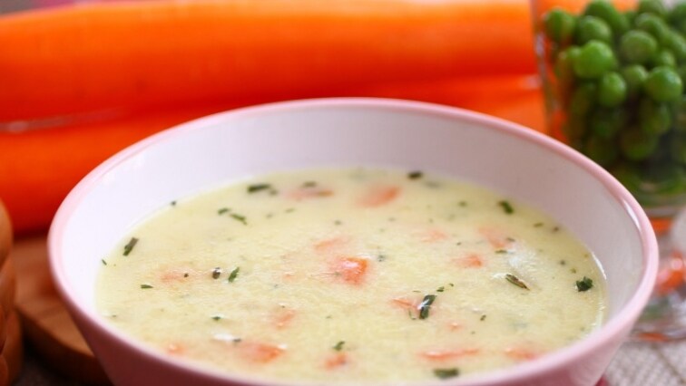 Tejszínes-tárkonyos pulykaragu leves