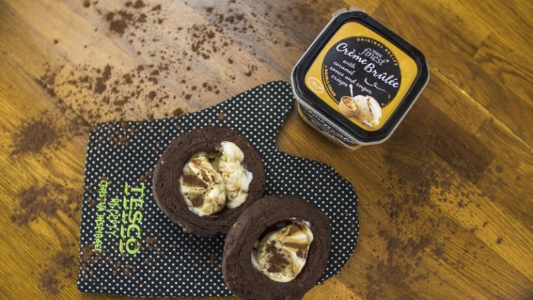 Čokoládové muffinové misky z obrácené formy