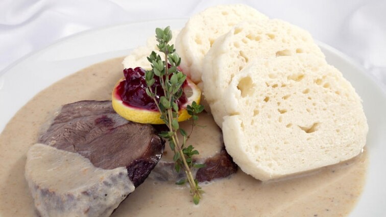 Svíčková na smetaně s nízkým obsahem laktózy