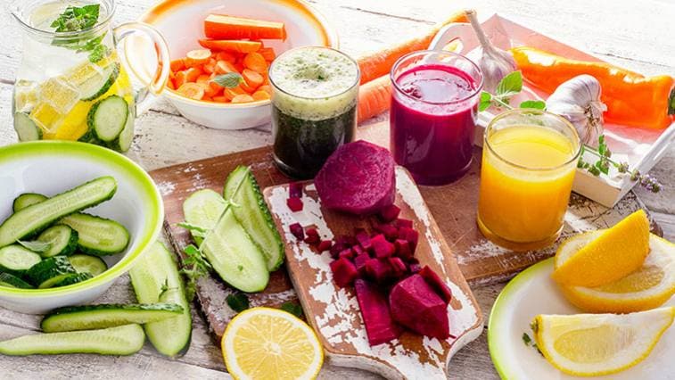 Ako na detox organizmu ovocím či bylinkami